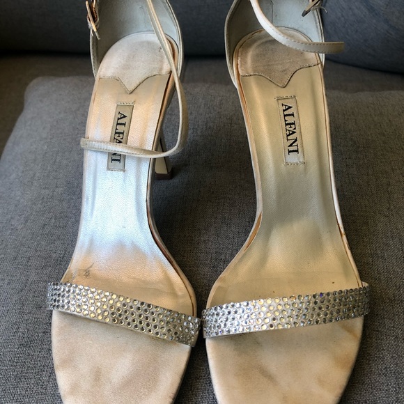 Alfani Ivory Diamond Strappy Heel - Picture 3 of 6